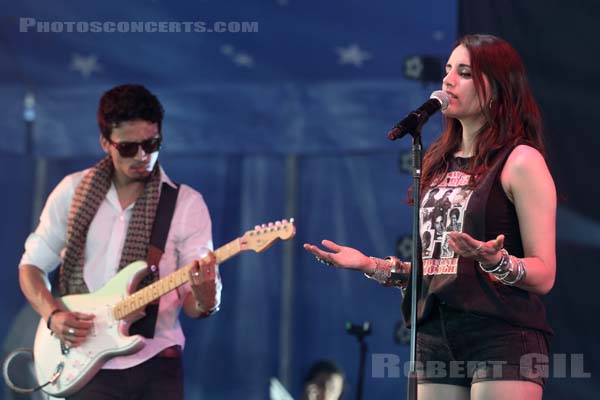 EMMA BEATSON - 2015-06-27 - PARIS - Hippodrome de Longchamp - 